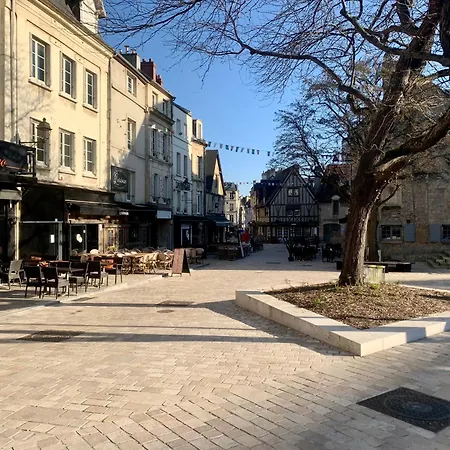 Le Nid Du Vaugueux * קאין